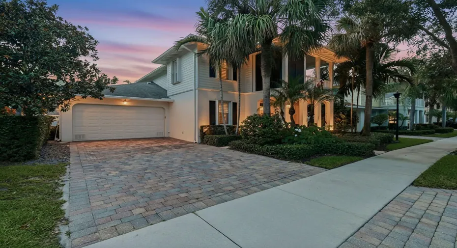 350CaravelleDr-Twilights(15)