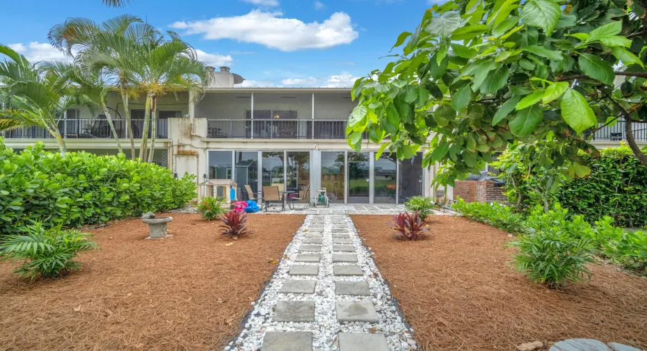 3119 N Palm Aire Backyard (4)