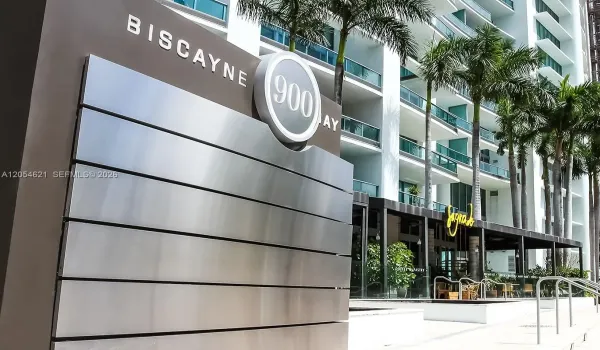 900 Biscayne!