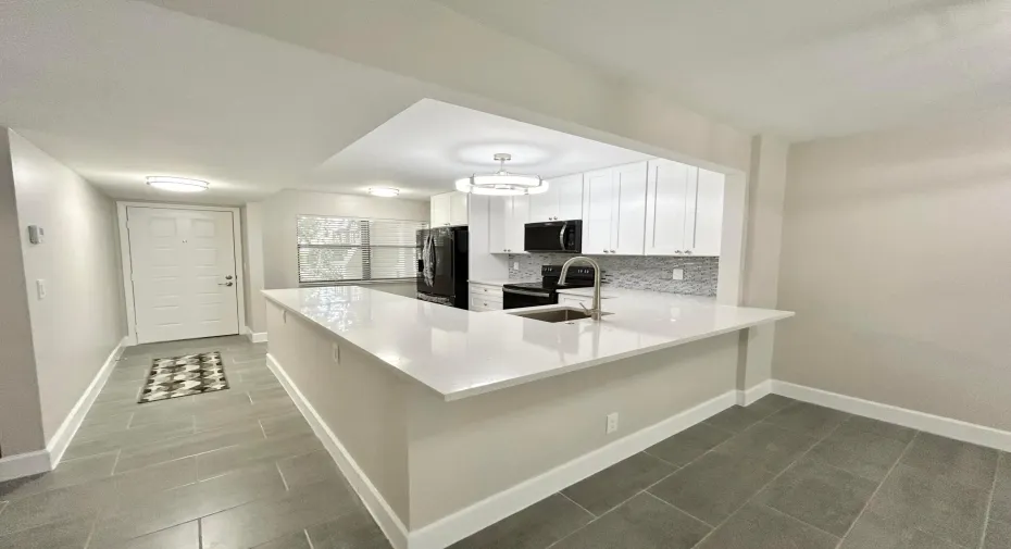QUARTZ COUNTER TOPS