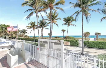 Direct Beach & 9-mile Boardwalk Access