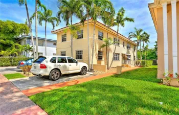 Coral Gables. An excellent location in Miami. 2 nd floor apt unit. Wood flooring, corner unit. Four unit building.