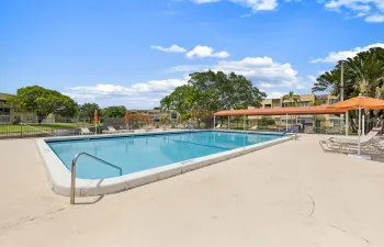 6300 NW 62nd St apt 110-25