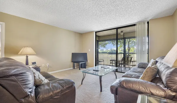 5530 Nw 44th St u216_017