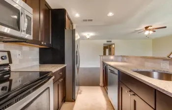 Kitchen 02