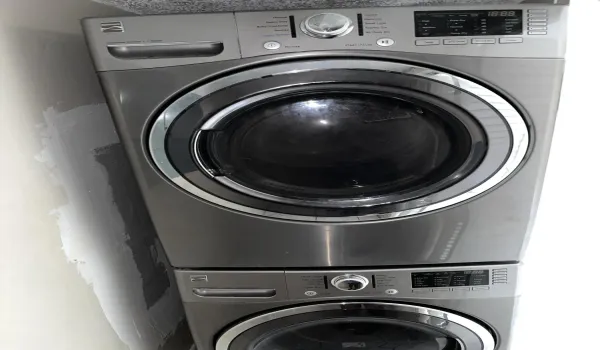 In-Unit washer/dryer