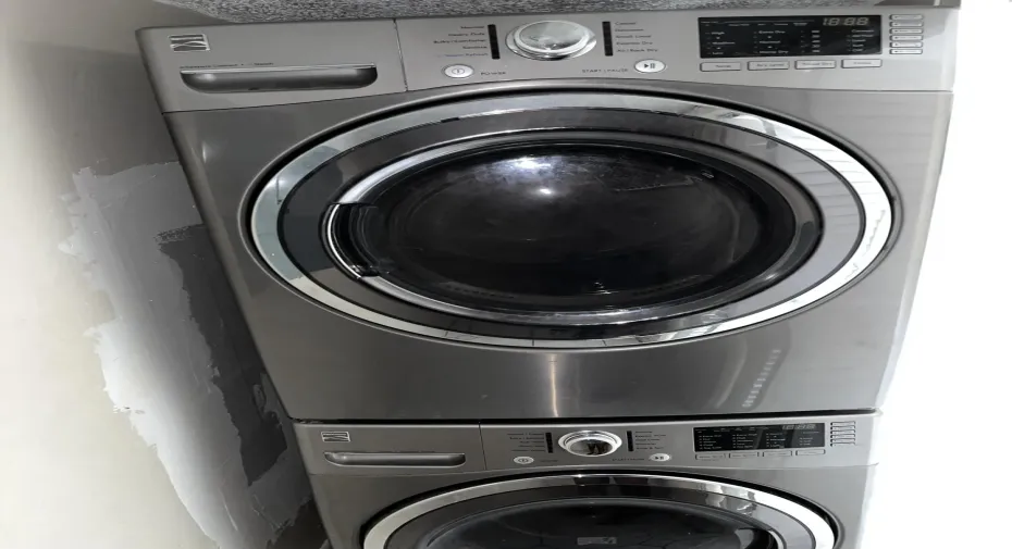 In-Unit washer/dryer