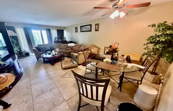 Updated - 1505 Crescent Circle, A12 Lake Park - 2 Beds 1.5 Baths 847sf 2nd Floor