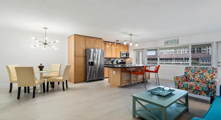 2881 NE 32nd 220