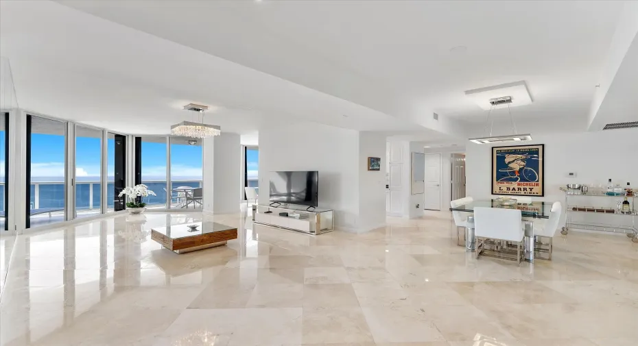03-3200 N Ocean blvd unit 2505_003