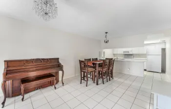Entry/Living