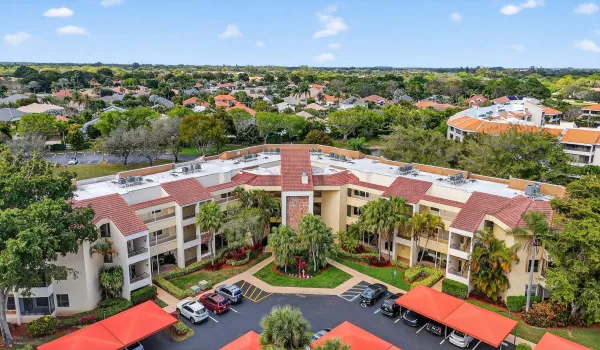 7535 La Paz aerial