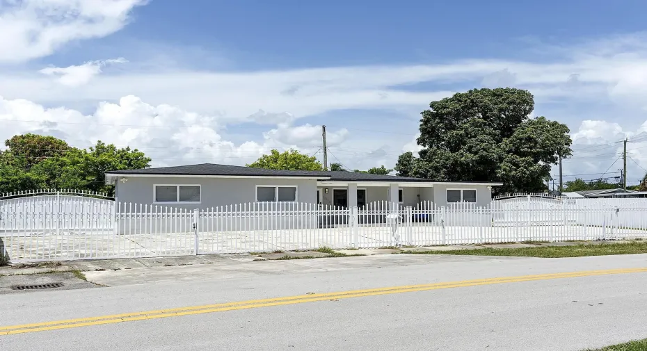 17840 NW 28 Ct, Miami Gardens, Fl 33056