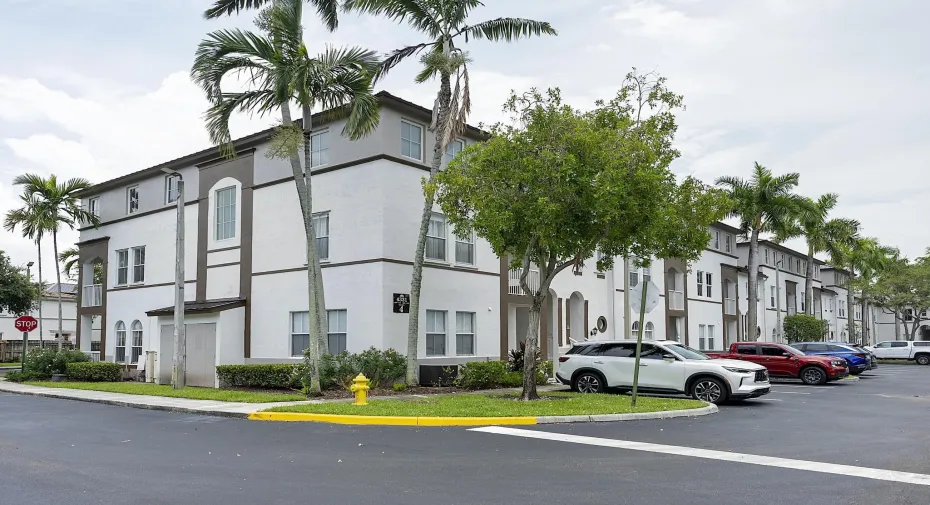 4331 Sw 160 Ave # 103 Miramar Fl 33027 -