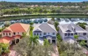 Foto Front aerial