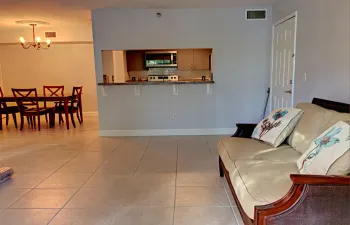 160 Beautiful open concept, new paint, k