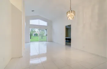 Living room/dining room combo