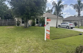 4 beds 2 baths Central PSL