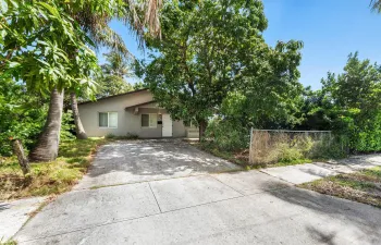 001-417UplandRoad-WestPalmBeach-FL-33401