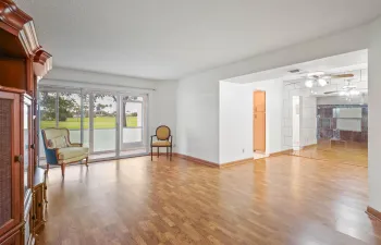 LIVING/DINING