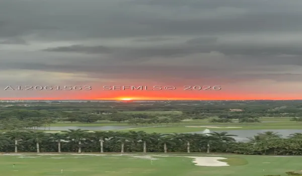 GOLF VIEW