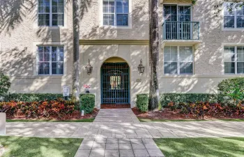 Courtyards at City Place