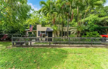 1/1 DETACHED COTTAGE SHES A BEAUTY