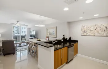 20260615-01-101 SE 20th Ave Unit 201, De