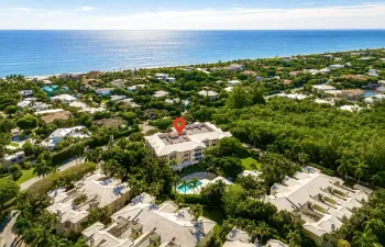 Aerial View of Building and proximity to the beach