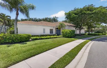 1048 DIAMOND HEAD WAY