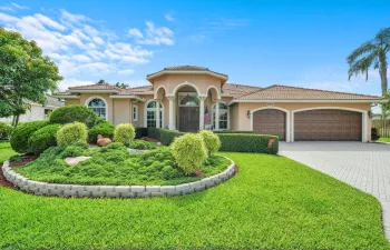 9695 Pandanus Way