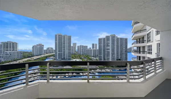 view of marina,city and intracoastal