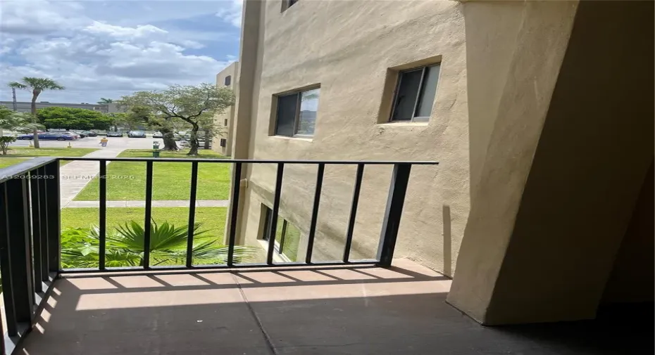 Corner unit private entry