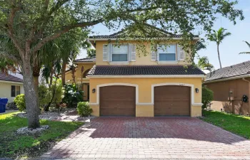 01_5287_SW_38th_Way-Exterior-7227​​‌​​​​‌​​‌‌​‌‌​​​‌‌​‌​‌​‌​​​‌​​