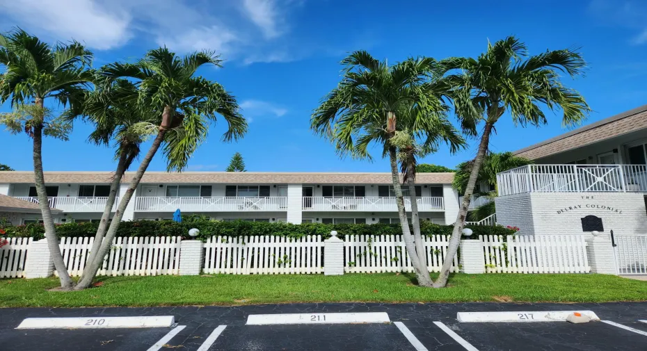 WELCOME TO DELRAY COLONIAL