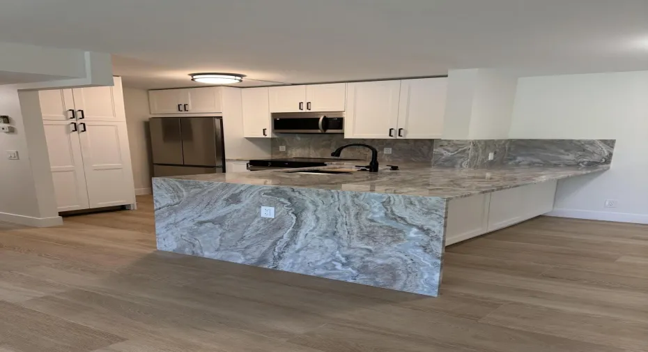 Waterfall Edge Eat Up Kitchen Counter
