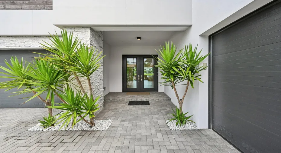 4-web-or-mls-Rainbow Falls Trl-S0207-002