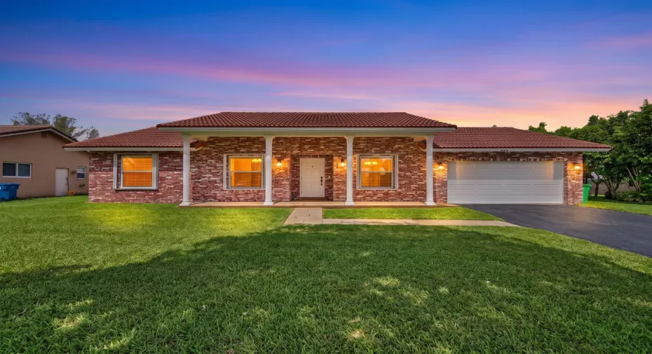 1-web-or-mls-Twilight_Exterior_DSC01786_
