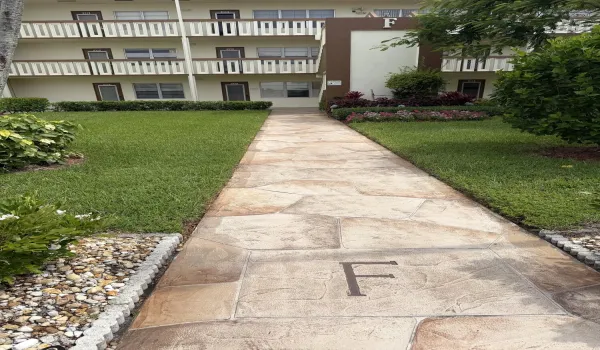 02_BUILDING_ENTRY