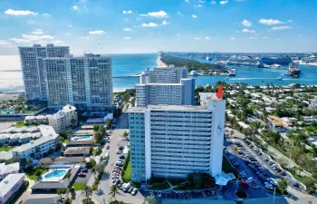 1900 S Ocean Drive 1702
