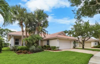 Hero Shot / Curb Appeal