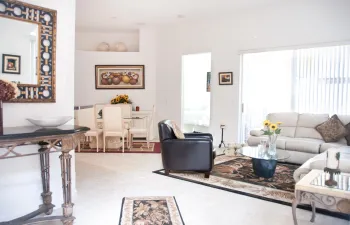 7684 Hummingbird Ct-living room-8752