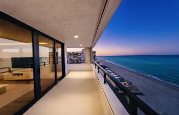 Nt Balcony View N