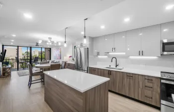 005-4RoyalPalmWay-402-BocaRaton-FL-33432