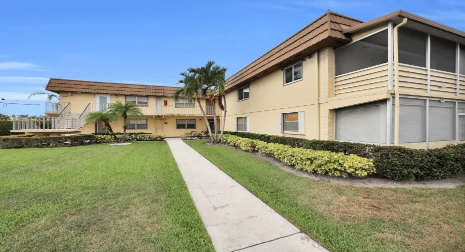 1_8p3a0079