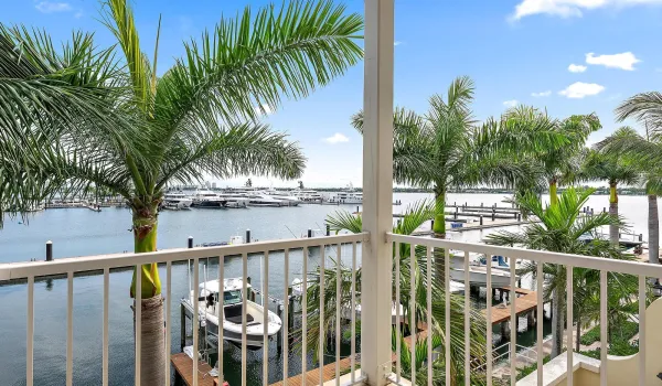 3920 N Flagler Dr 301-5