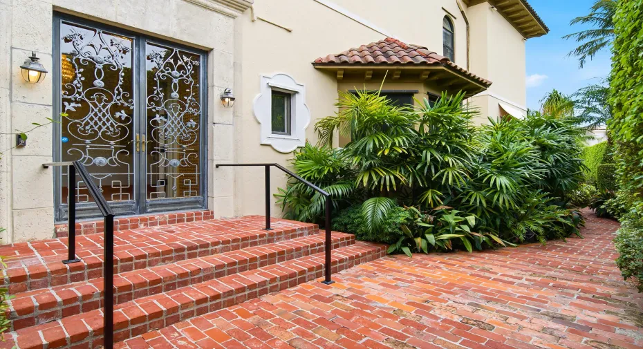 245 Brazilian Entrance