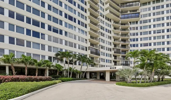 2-web-or-mls-S Ocean Blvd 704-S0108-002