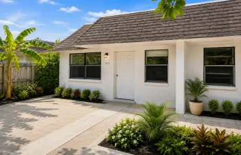 Front of house virtually staged