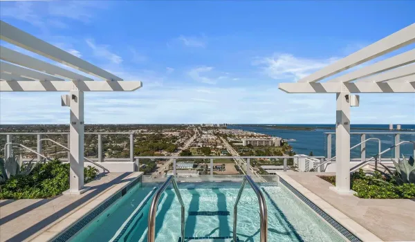 roof pool